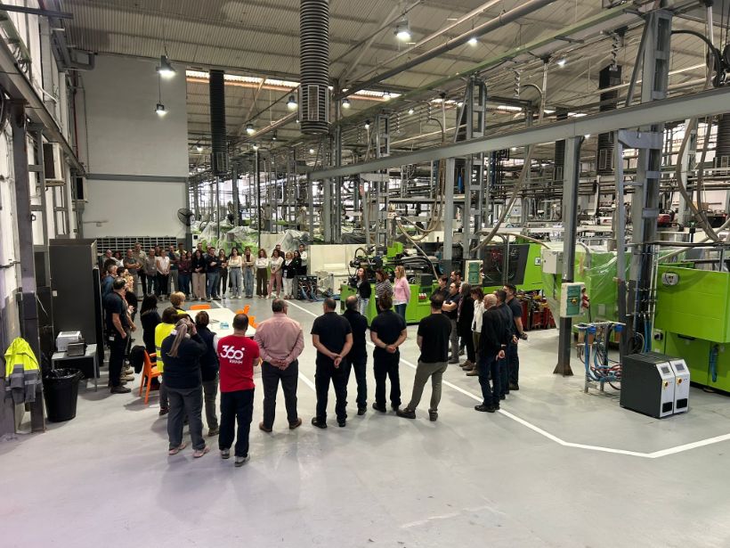 a-minutes-silence-in-memory-of-the-victims-of-the-storm